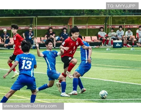 大学生足球联赛精彩纷呈展现青春活力与团队精神的竞技盛宴